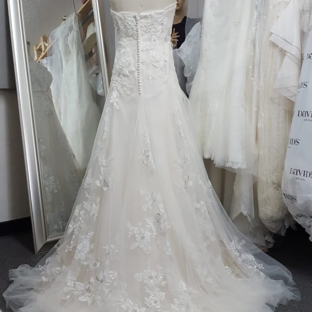 Oleg Cassini Wedding Dress
